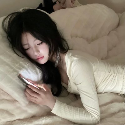 劳拉·马尔斯的眼睛